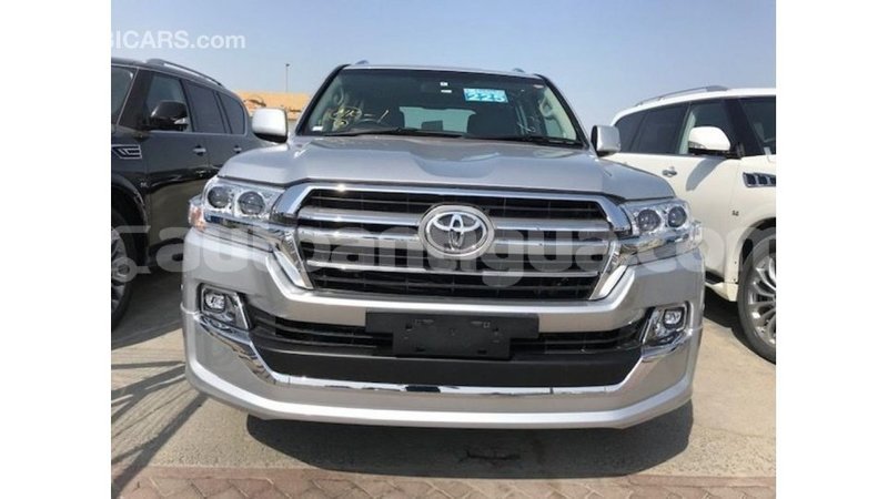 Big with watermark toyota land cruiser antigua import dubai 2545