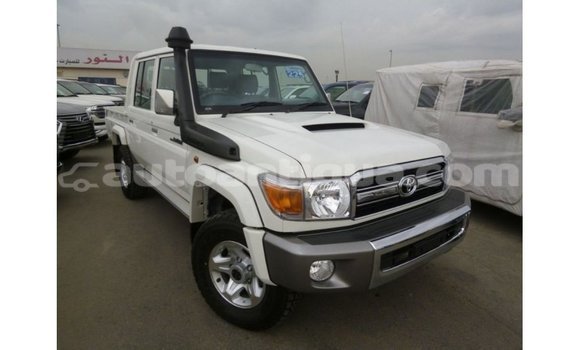 Buy Import Toyota Land Cruiser White Car in Import - Dubai in Antigua Buy Import Toyota Land Cruiser White Car in Import - Dubai in Antigua