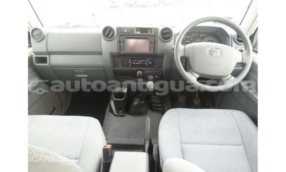 Buy Import Toyota Land Cruiser White Car in Import - Dubai in Antigua Buy Import Toyota Land Cruiser White Car in Import - Dubai in Antigua
