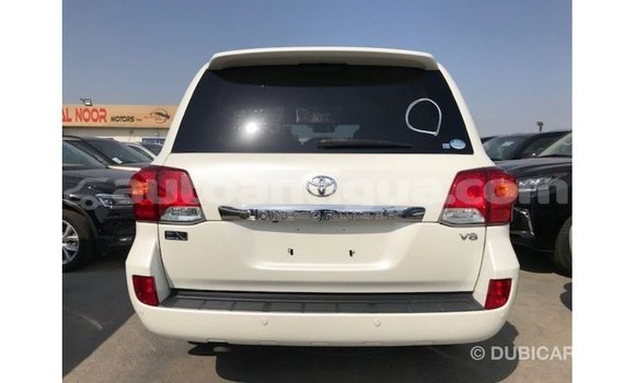 Buy Import Toyota Land Cruiser White Car in Import - Dubai in Antigua Buy Import Toyota Land Cruiser White Car in Import - Dubai in Antigua