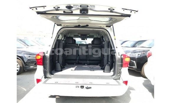 Buy Import Toyota Land Cruiser White Car in Import - Dubai in Antigua Buy Import Toyota Land Cruiser White Car in Import - Dubai in Antigua