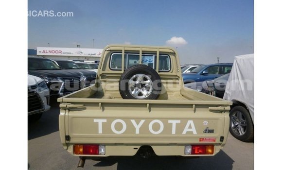 Buy Import Toyota Land Cruiser Beige Car in Import - Dubai in Antigua Buy Import Toyota Land Cruiser Beige Car in Import - Dubai in Antigua