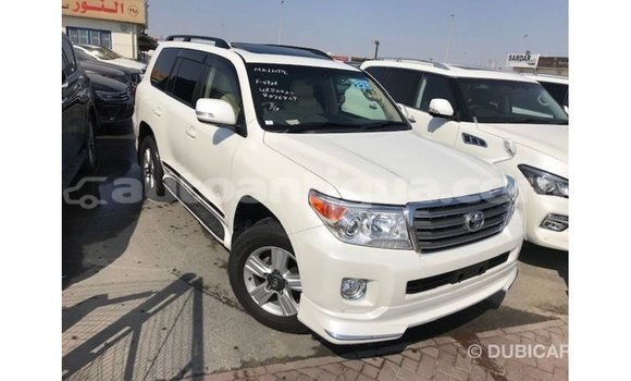 Buy Import Toyota Land Cruiser White Car in Import - Dubai in Antigua Buy Import Toyota Land Cruiser White Car in Import - Dubai in Antigua