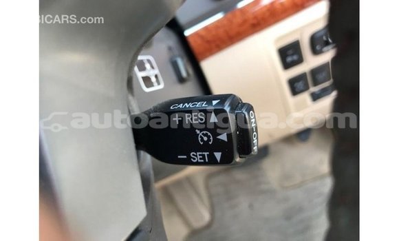 Buy Import Toyota Land Cruiser White Car in Import - Dubai in Antigua Buy Import Toyota Land Cruiser White Car in Import - Dubai in Antigua