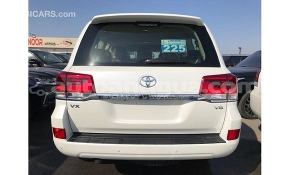 Buy Import Toyota Land Cruiser White Car in Import - Dubai in Antigua Buy Import Toyota Land Cruiser White Car in Import - Dubai in Antigua