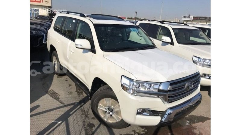 Big with watermark toyota land cruiser antigua import dubai 2559