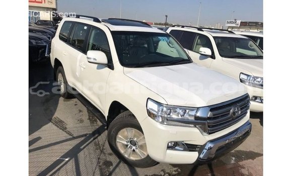 Buy Import Toyota Land Cruiser White Car in Import - Dubai in Antigua Buy Import Toyota Land Cruiser White Car in Import - Dubai in Antigua