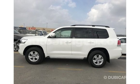 Buy Import Toyota Land Cruiser White Car in Import - Dubai in Antigua Buy Import Toyota Land Cruiser White Car in Import - Dubai in Antigua