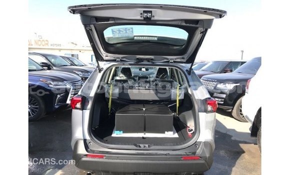 Buy Import Toyota HiAce Other Truck in Import - Dubai in Antigua Buy Import Toyota HiAce Other Truck in Import - Dubai in Antigua