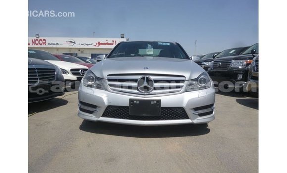 Buy Import Mercedes-Benz 200 Other Car in Import - Dubai in Antigua Buy Import Mercedes-Benz 200 Other Car in Import - Dubai in Antigua