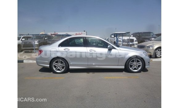 Buy Import Mercedes-Benz 200 Other Car in Import - Dubai in Antigua Buy Import Mercedes-Benz 200 Other Car in Import - Dubai in Antigua