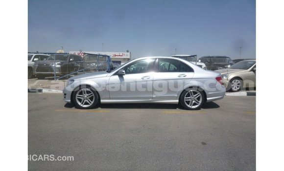 Buy Import Mercedes-Benz 200 Other Car in Import - Dubai in Antigua Buy Import Mercedes-Benz 200 Other Car in Import - Dubai in Antigua