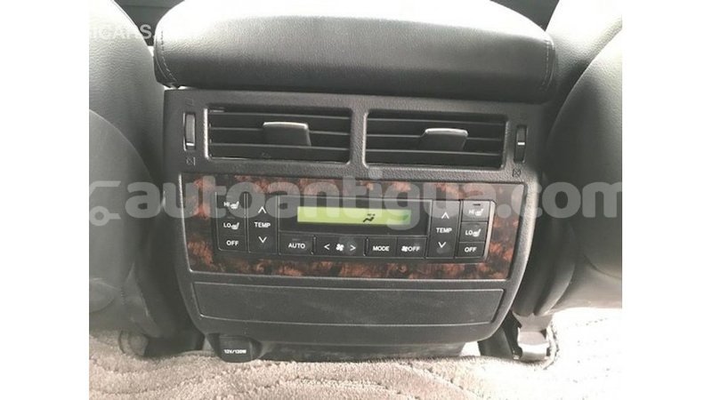 Big with watermark toyota land cruiser antigua import dubai 2576