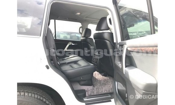 Buy Import Toyota Land Cruiser White Car in Import - Dubai in Antigua Buy Import Toyota Land Cruiser White Car in Import - Dubai in Antigua