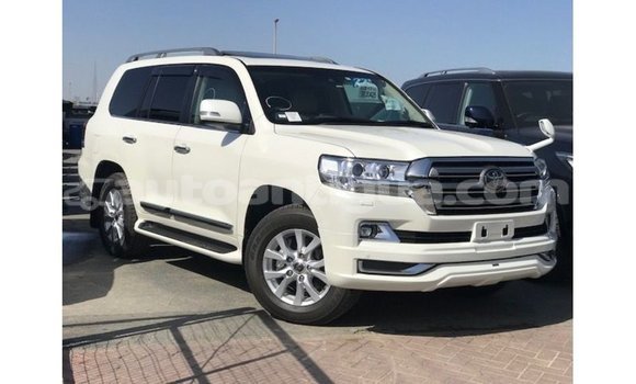 Buy Import Toyota Land Cruiser White Car in Import - Dubai in Antigua Buy Import Toyota Land Cruiser White Car in Import - Dubai in Antigua