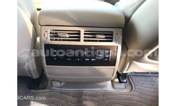 Buy Import Toyota Land Cruiser White Car in Import - Dubai in Antigua Buy Import Toyota Land Cruiser White Car in Import - Dubai in Antigua