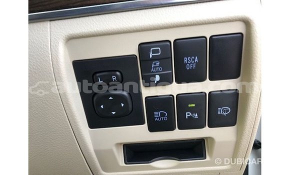 Buy Import Toyota Land Cruiser White Car in Import - Dubai in Antigua Buy Import Toyota Land Cruiser White Car in Import - Dubai in Antigua