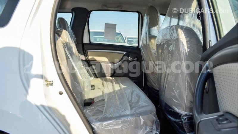 Big with watermark renault duster antigua import dubai 2584