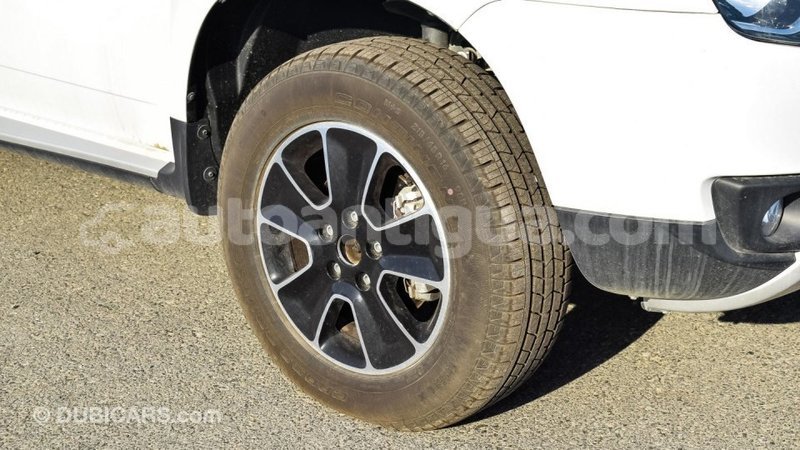 Big with watermark renault duster antigua import dubai 2584