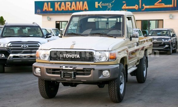 Buy Import Toyota Land Cruiser Beige Car in Import - Dubai in Antigua Buy Import Toyota Land Cruiser Beige Car in Import - Dubai in Antigua
