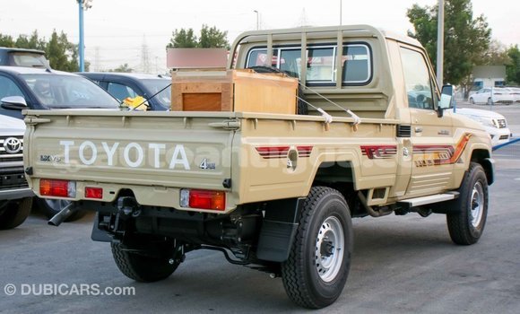 Buy Import Toyota Land Cruiser Beige Car in Import - Dubai in Antigua Buy Import Toyota Land Cruiser Beige Car in Import - Dubai in Antigua