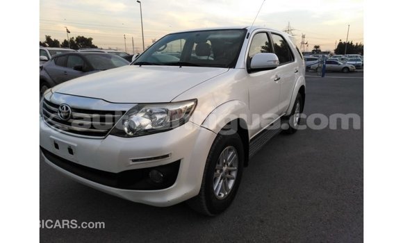 Buy Import Toyota Fortuner White Car in Import - Dubai in Antigua Buy Import Toyota Fortuner White Car in Import - Dubai in Antigua