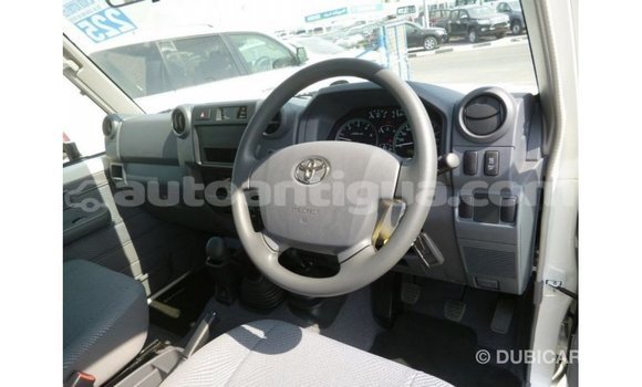 Buy Import Toyota Land Cruiser White Car in Import - Dubai in Antigua Buy Import Toyota Land Cruiser White Car in Import - Dubai in Antigua