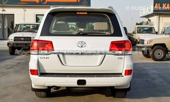Buy Import Toyota Land Cruiser White Car in Import - Dubai in Antigua Buy Import Toyota Land Cruiser White Car in Import - Dubai in Antigua