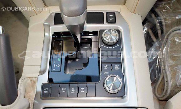 Buy Import Toyota Land Cruiser White Car in Import - Dubai in Antigua Buy Import Toyota Land Cruiser White Car in Import - Dubai in Antigua