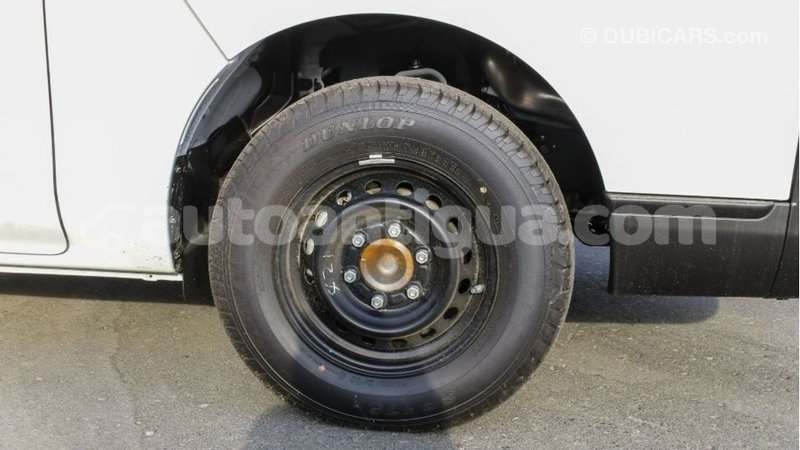 Big with watermark nissan urvan antigua import dubai 2598