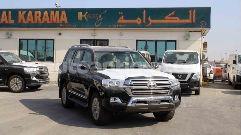 Big with watermark toyota land cruiser antigua import dubai 2604