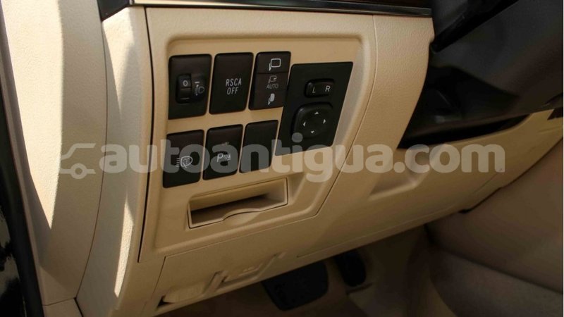Big with watermark toyota land cruiser antigua import dubai 2604