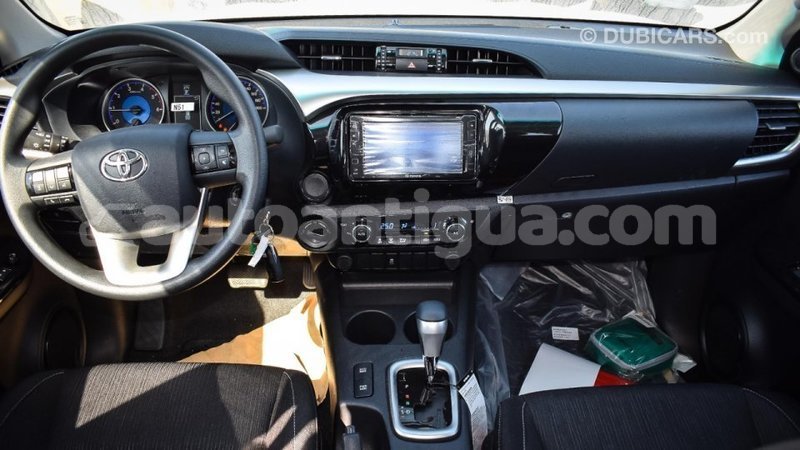 Big with watermark toyota hilux antigua import dubai 2607