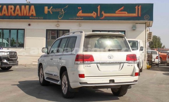 Buy Import Toyota Land Cruiser White Car in Import - Dubai in Antigua Buy Import Toyota Land Cruiser White Car in Import - Dubai in Antigua