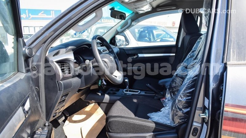 Big with watermark toyota hilux antigua import dubai 2610