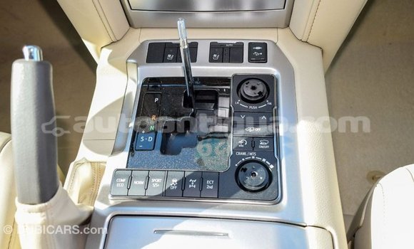 Buy Import Toyota Land Cruiser White Car in Import - Dubai in Antigua Buy Import Toyota Land Cruiser White Car in Import - Dubai in Antigua