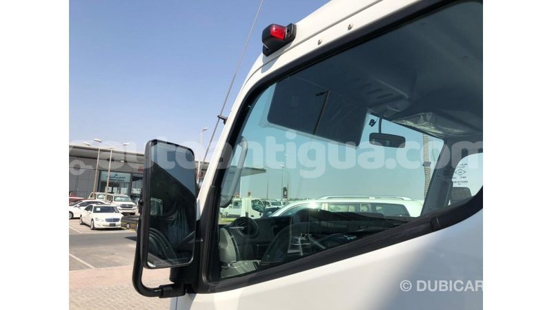 Big with watermark mitsubishi l400 antigua import dubai 2616