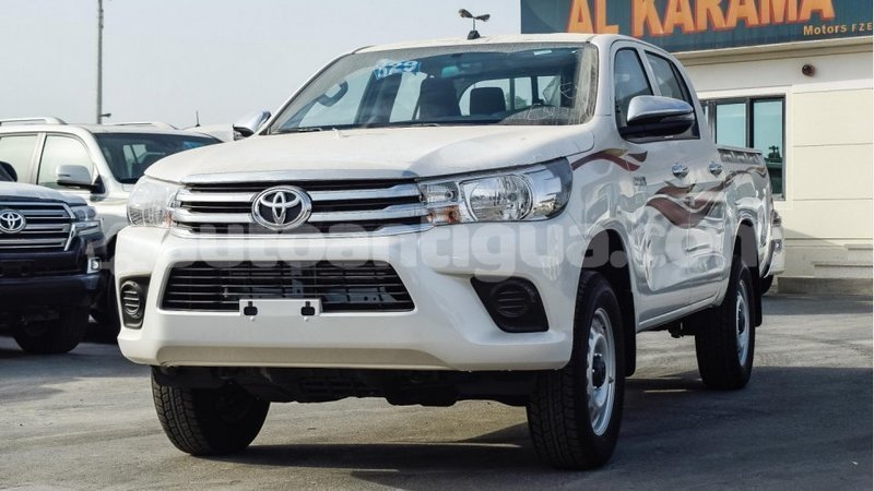 Big with watermark toyota hilux antigua import dubai 2617