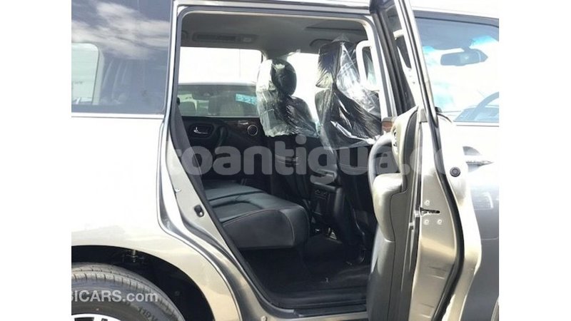 Big with watermark nissan patrol antigua import dubai 2619