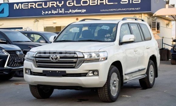 Buy Import Toyota Land Cruiser White Car in Import - Dubai in Antigua Buy Import Toyota Land Cruiser White Car in Import - Dubai in Antigua