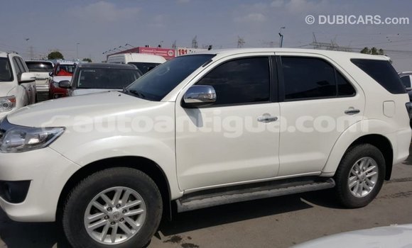 Buy Import Toyota Fortuner White Car in Import - Dubai in Antigua Buy Import Toyota Fortuner White Car in Import - Dubai in Antigua