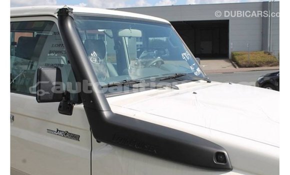 Buy Import Toyota Land Cruiser White Car in Import - Dubai in Antigua Buy Import Toyota Land Cruiser White Car in Import - Dubai in Antigua