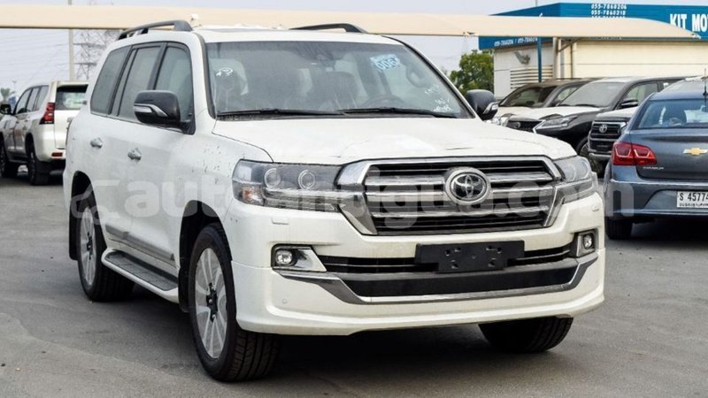 Big with watermark toyota land cruiser antigua import dubai 2641