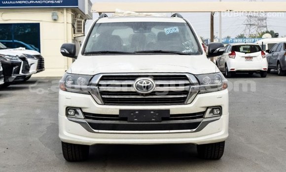 Buy Import Toyota Land Cruiser White Car in Import - Dubai in Antigua Buy Import Toyota Land Cruiser White Car in Import - Dubai in Antigua