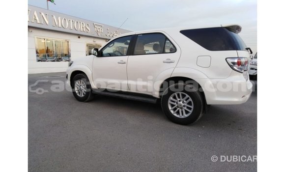Buy Import Toyota Fortuner White Car in Import - Dubai in Antigua Buy Import Toyota Fortuner White Car in Import - Dubai in Antigua