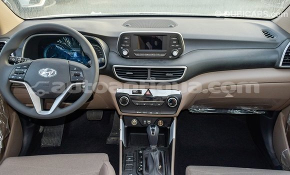 Buy Import Hyundai Tucson White Car in Import - Dubai in Antigua Buy Import Hyundai Tucson White Car in Import - Dubai in Antigua