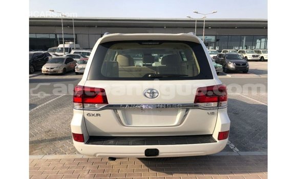 Buy Import Toyota Land Cruiser White Car in Import - Dubai in Antigua Buy Import Toyota Land Cruiser White Car in Import - Dubai in Antigua