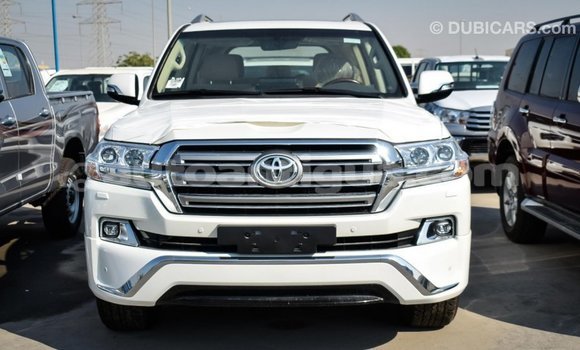 Buy Import Toyota Land Cruiser White Car in Import - Dubai in Antigua Buy Import Toyota Land Cruiser White Car in Import - Dubai in Antigua