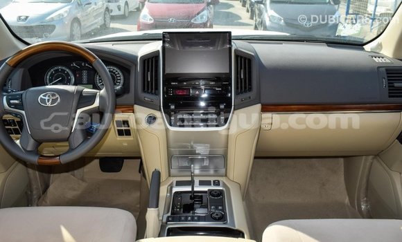 Buy Import Toyota Land Cruiser White Car in Import - Dubai in Antigua Buy Import Toyota Land Cruiser White Car in Import - Dubai in Antigua