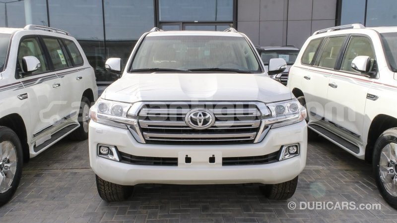 Big with watermark toyota land cruiser antigua import dubai 2667